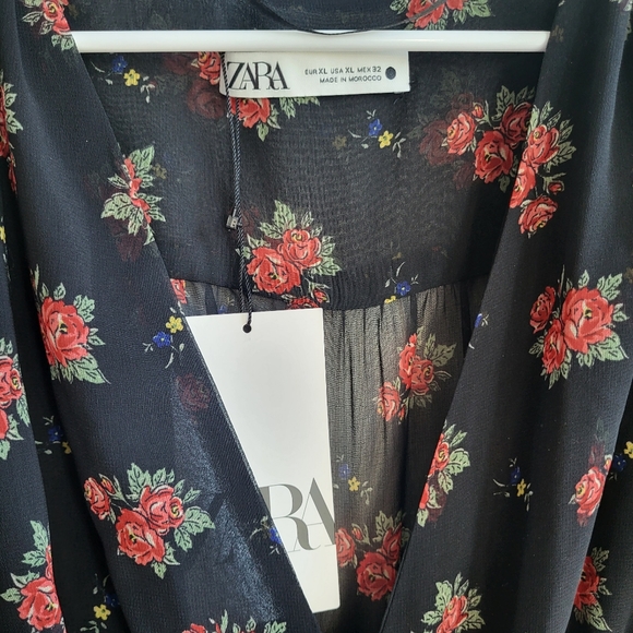 Zara Black Floral Plunge Neck Ruched Dress Size XL NWT - Picture 6 of 14